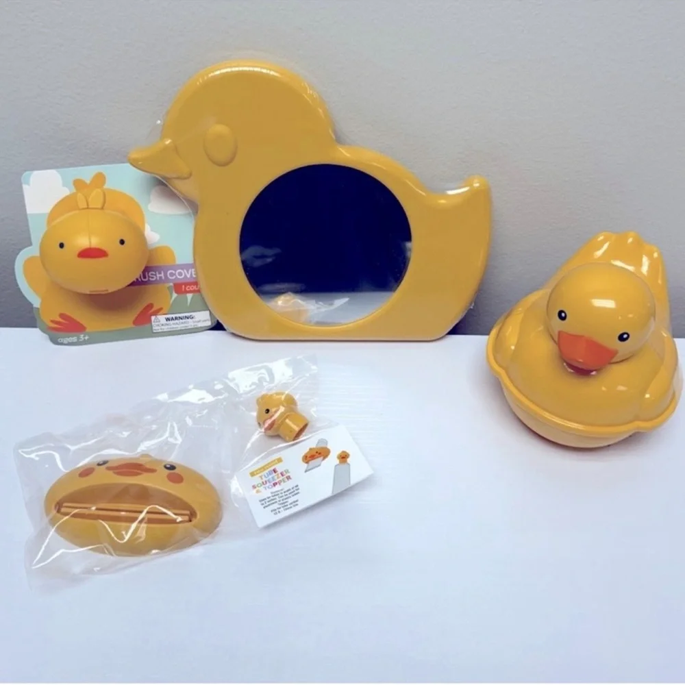 New Target Bullseye Playground Lot of 4 Yellow Duck Bathroom Accessories